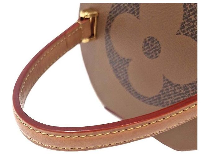 Louis Vuitton Borsa a Spalla Gigante Cannes Multicolore - vista 6