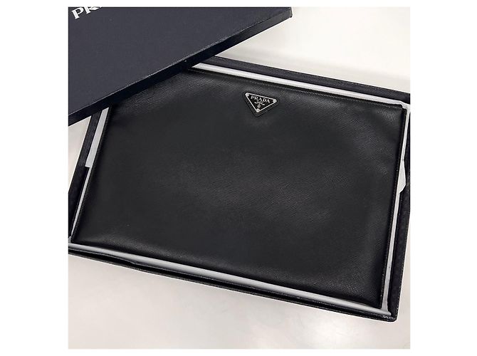Prada Clutch Saffiano Triangle Logo Nero - vista 2