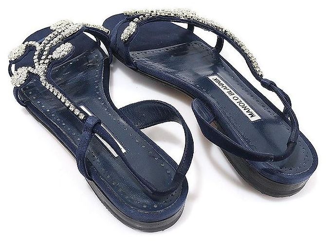 Manolo Blahnik Sandali da donna con listino FERNUSFLAT in raso blu navy e cristalli - vista 5