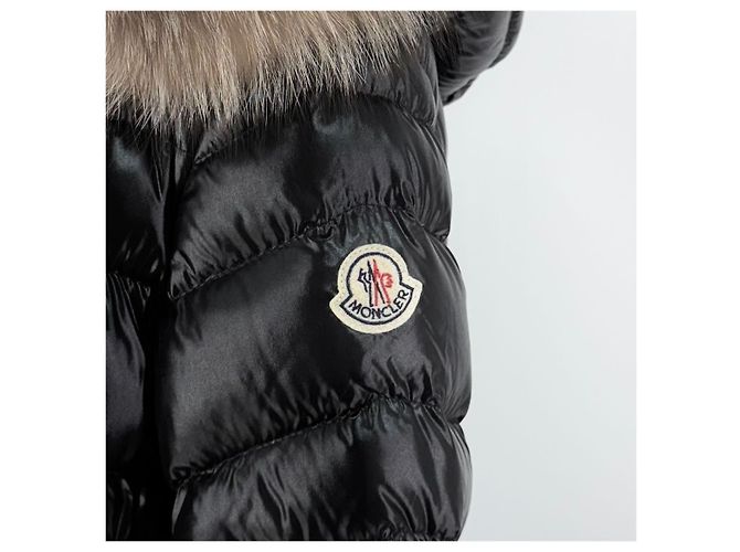 Jaqueta longa acolchoada feminina Moncler Fulmarus com pele de raposa Preto - vista 7