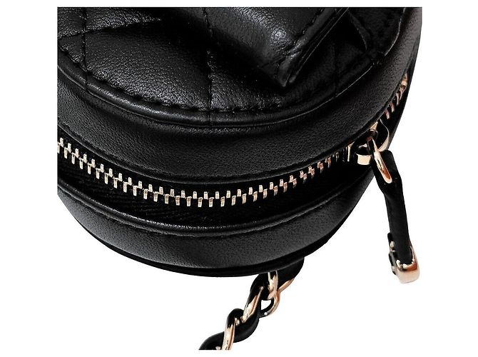 Chanel Heart Mini Belt Bag Black - view 5