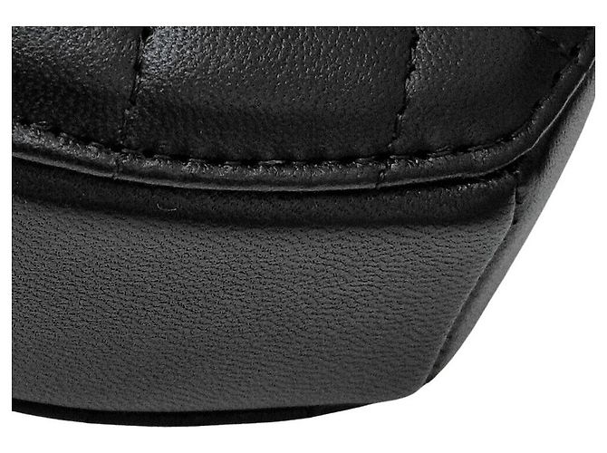 Chanel Heart Mini Belt Bag Black - view 6