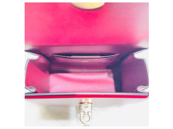 Salvatore Ferragamo Calfskin Gancini Boxy Small Top Handle Tote Bag Mehrfarben - Ansicht 6