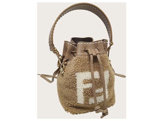 Fendi Mini borsa a secchiello Montrezzo in shearling con logo FF marrone - vista 3