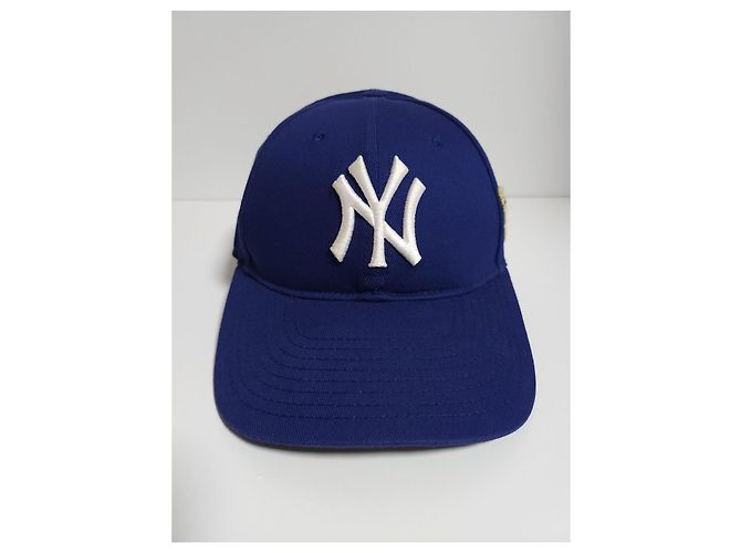 Gucci MLB Blue Butterfly Embroidered Baseball Cap - view 2