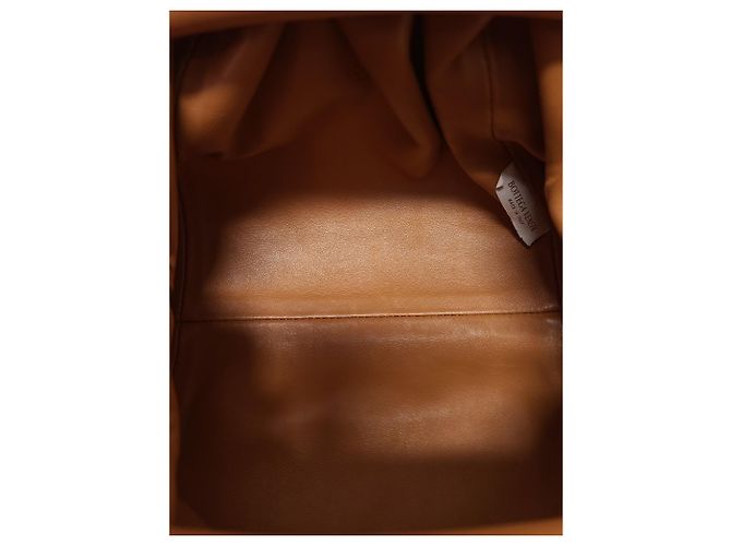 Bottega Veneta Mini borsa a tracolla dumpling in pelle color cammello Marrone - vista 4