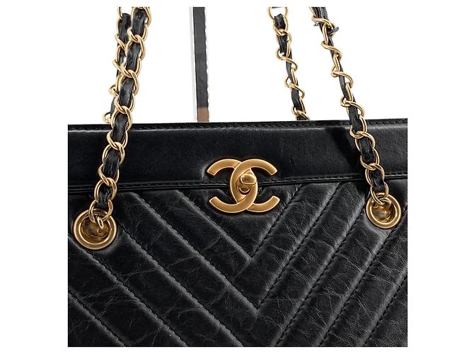 Chanel Borsa a tracolla shopper in pelle di vitello chevron con catena Nero - vista 7