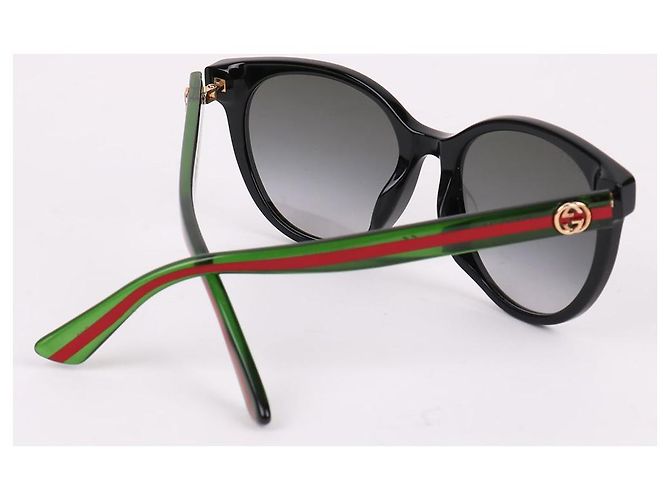 Gucci Occhiali da sole unisex con logo laterale a tre linee Verde - vista 8