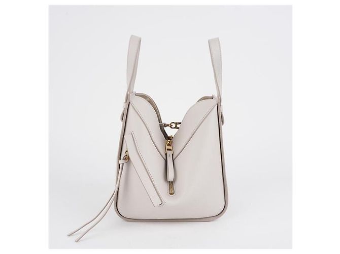Loewe Bolsa Hammock compacta em couro de bezerro de grão macio Prata - vista 12