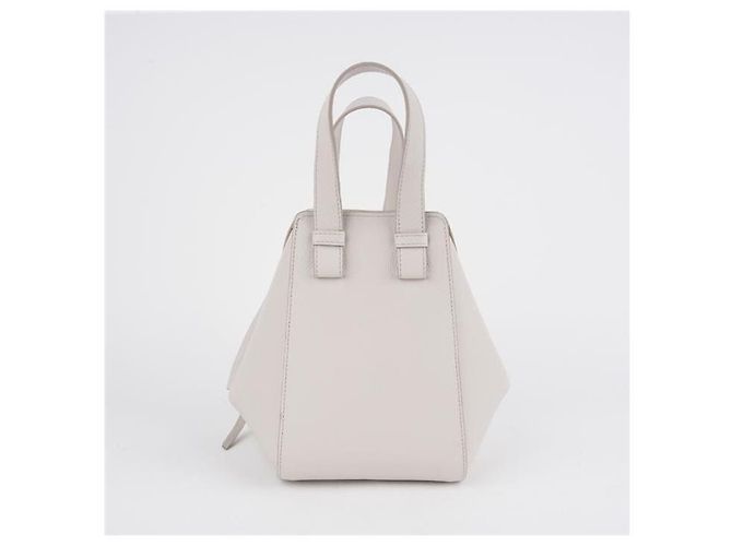 Loewe Bolsa Hammock compacta em couro de bezerro de grão macio Prata - vista 4