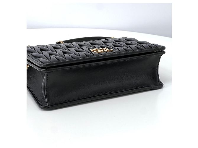 Miu Miu Borsa a tracolla trapuntata con catena Nero - vista 10