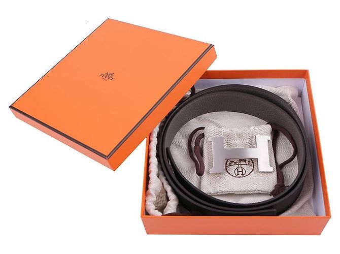 Hermès Reversible Leather Strap Belt with Gold Buckle Multiple colors - view 2