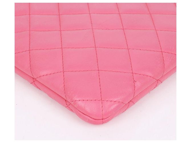 Chanel Clutch grande in pelle di agnello placcata oro CC rosa - vista 10