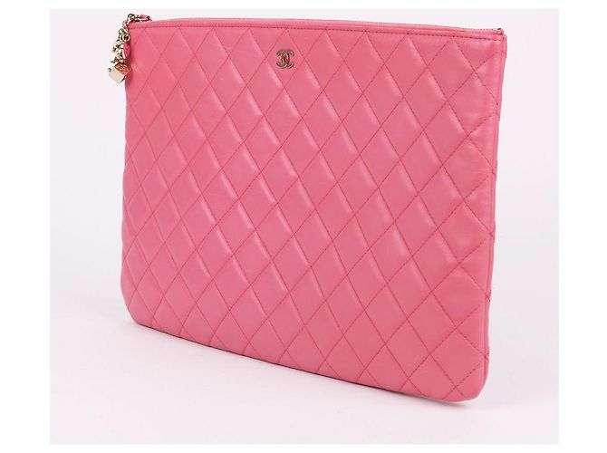 Chanel Clutch grande in pelle di agnello placcata oro CC rosa - vista 3