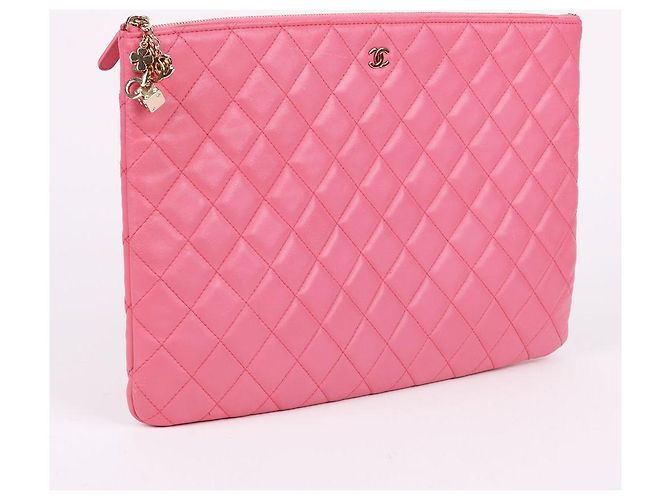 Chanel Clutch grande in pelle di agnello placcata oro CC rosa - vista 4