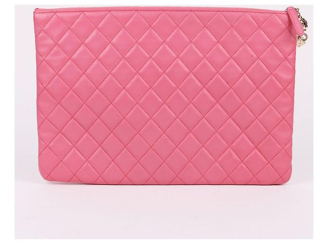 Chanel Clutch grande in pelle di agnello placcata oro CC rosa - vista 5