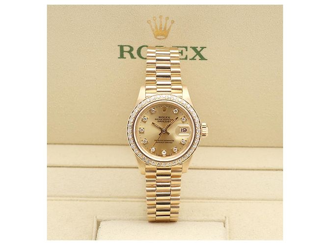 Rolex Reloj Datejust para mujer en oro con bisel engastado Dorado - vista 2