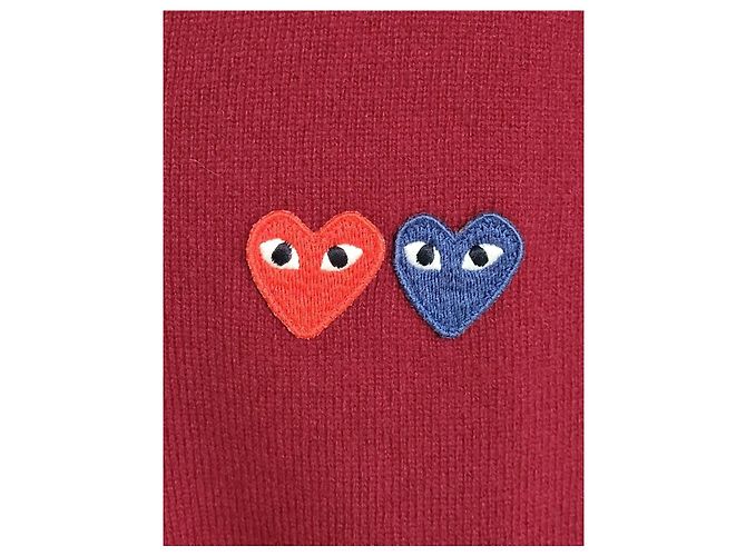 Comme Des Garcons Burgunderroter Strickpullover mit Doppelwappen für Herren - Ansicht 3