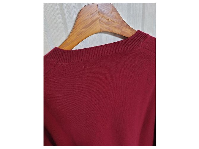 Comme Des Garcons Burgunderroter Strickpullover mit Doppelwappen für Herren - Ansicht 6