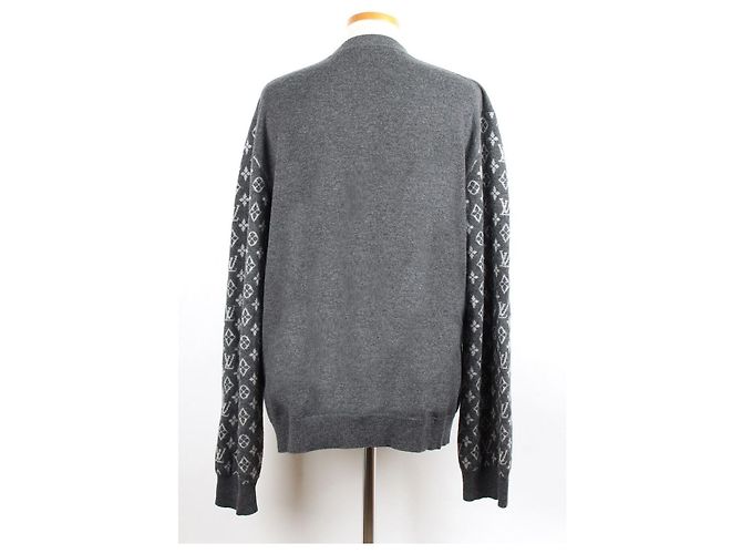Louis Vuitton Cardigan in cashmere con monogramma XL Marrone - vista 4