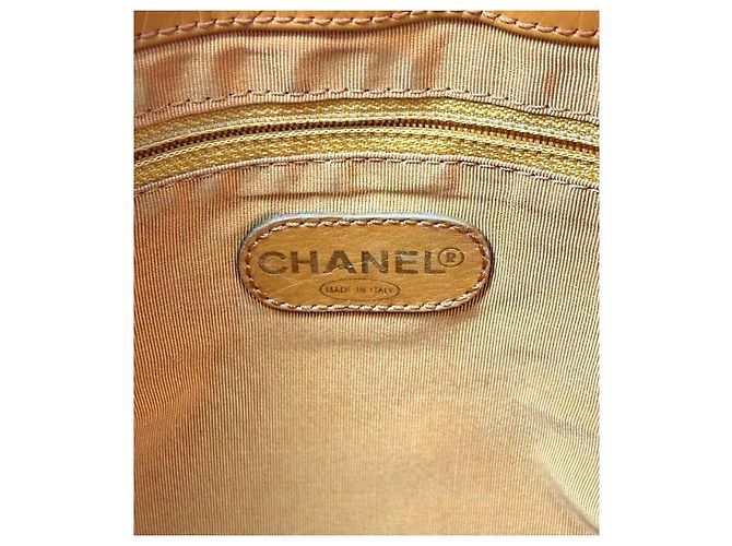 Chanel Borsa a tracolla con logo CC in rilievo Marrone - vista 13