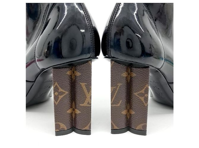 Louis Vuitton Botines de charol Negro - vista 3