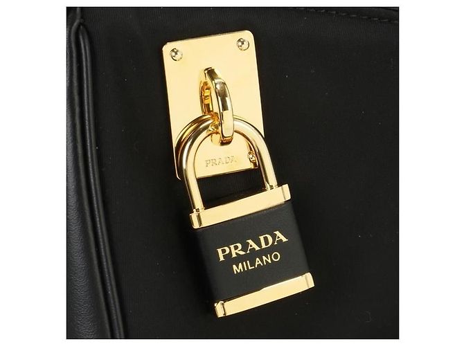 Prada Borsa a tracolla Emme Large in Re-Nylon e pelle timbro: ODO Multicolore - vista 6