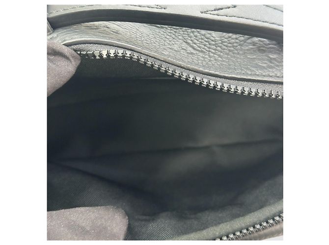 Louis Vuitton Borsa a tracolla Monogram Messenger Nero - vista 6