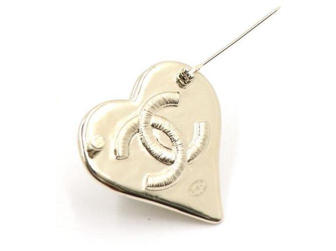 Chanel Spilla da donna con logo CC a forma di cuore nero e oro - vista 5