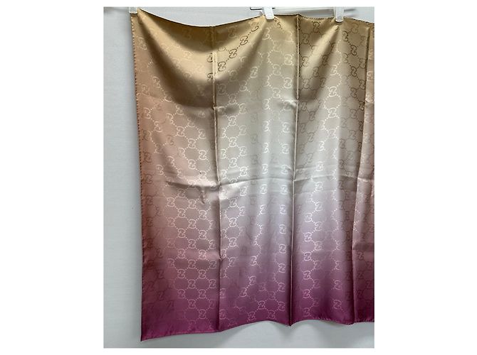 Gucci Sciarpa in jacquard di seta GG Rosso - vista 4