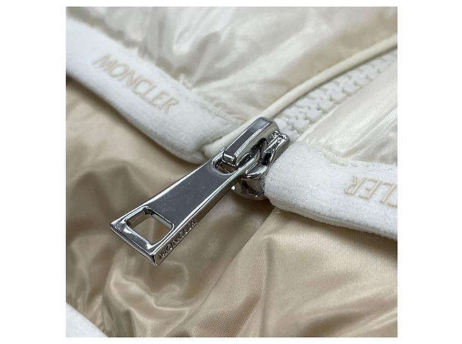 Kurze Steppjacke Moncler Abbadia Weiß - Ansicht 8
