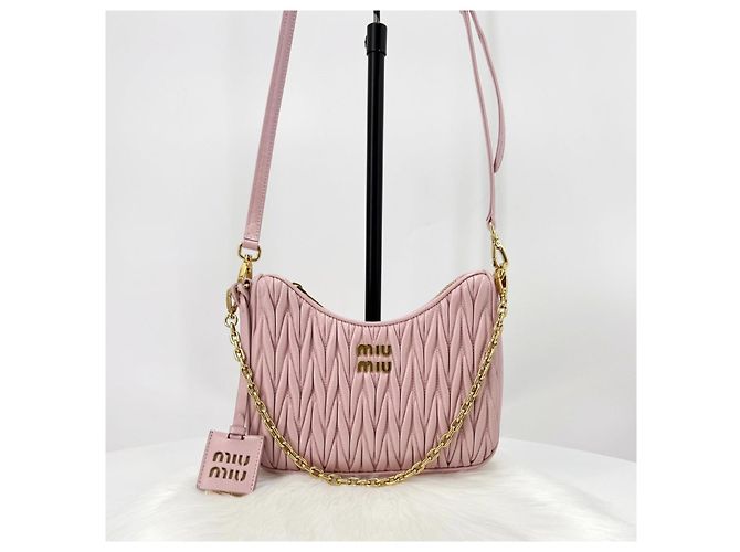 Miu Miu Borsa a tracolla e crossbody in nappa trapuntata Rosa - vista 4