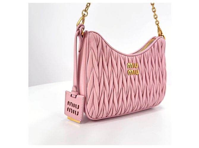 Miu Miu Borsa a tracolla e crossbody in nappa trapuntata Rosa - vista 5