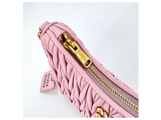 Miu Miu Borsa a tracolla e crossbody in nappa trapuntata Rosa - vista 8