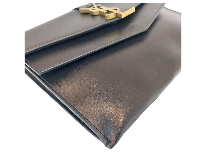 Saint Laurent Clutch YSL Cassandra in pelle nera lucida con dettagli dorati Nero - vista 7