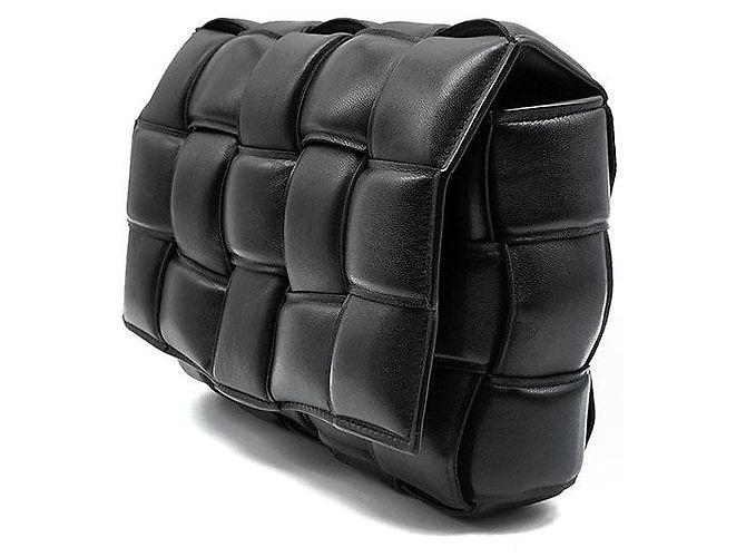 Bolsa Cassette acolchoada Bottega Veneta Preto - vista 2