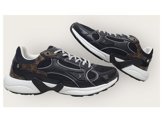 Louis Vuitton Sneakers Olympia Monogram LV Nere Nero - vista 5