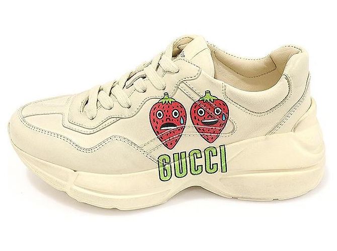 Gucci Ivory Leder Damen-Sneaker mit Erdbeerprint und Messing Weiß - Ansicht 3