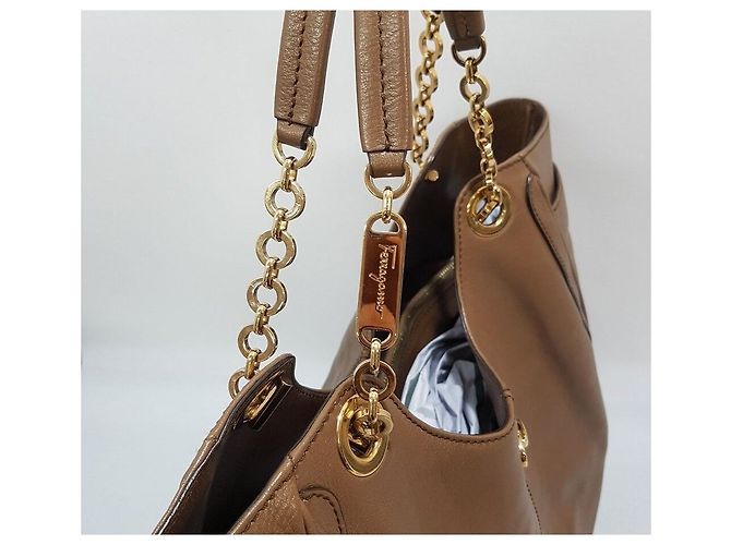 Salvatore Ferragamo Borsa Tote a Spalla con Catena Marrone - vista 4