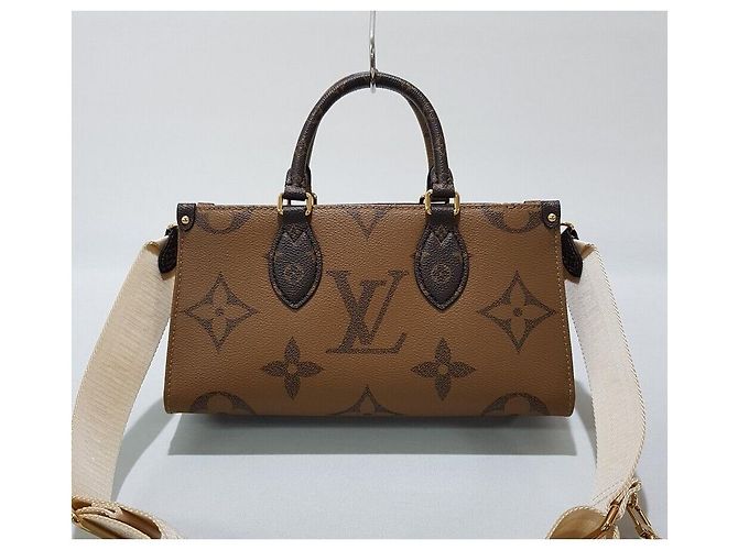 Louis Vuitton Borsa tote a spalla OnTheGo East-West Multicolore - vista 4