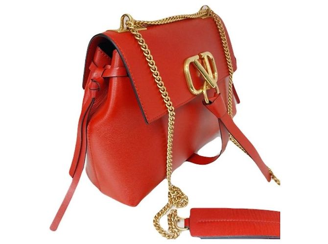 Valentino Schultertasche mit Ringkette in Rot - Ansicht 2