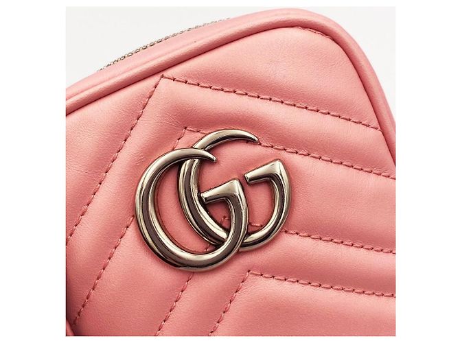 Gucci Borsa a tracolla mini GG Marmont trapuntata Rosso - vista 3