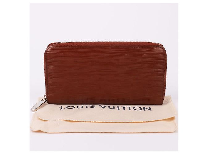 Louis Vuitton Portafoglio lungo con zip Epi Brown da donna Marrone - vista 11