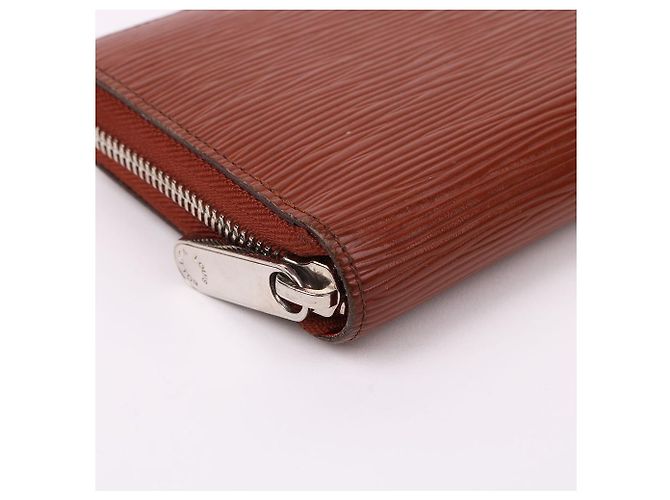 Louis Vuitton Portafoglio lungo con zip Epi Brown da donna Marrone - vista 8