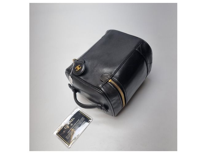 Vanity Chanel Kosmetiktasche aus Lammleder Schwarz - Ansicht 14