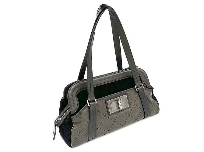 Chanel Borsa a tracolla in pelle caviar Nero - vista 3