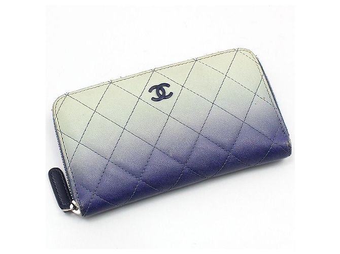 Chanel Gradient gesteppte Leder-Geldbörse mit klassischem Logo-Reißverschluss Blau - Ansicht 3