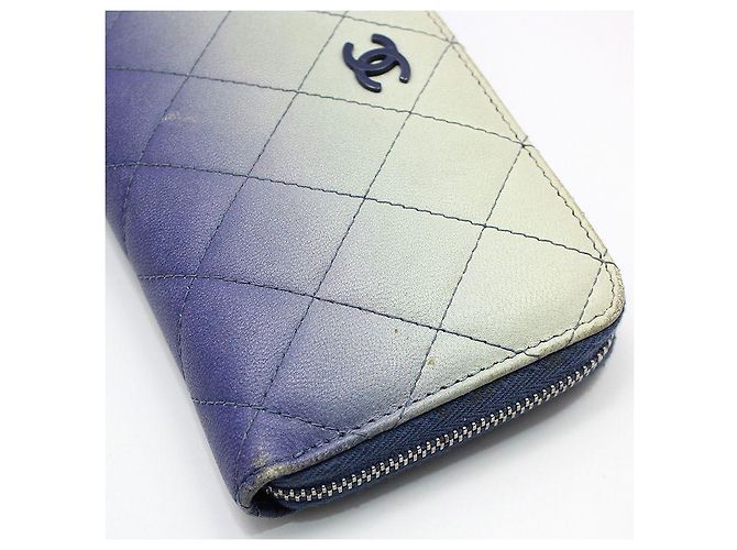 Chanel Gradient gesteppte Leder-Geldbörse mit klassischem Logo-Reißverschluss Blau - Ansicht 6