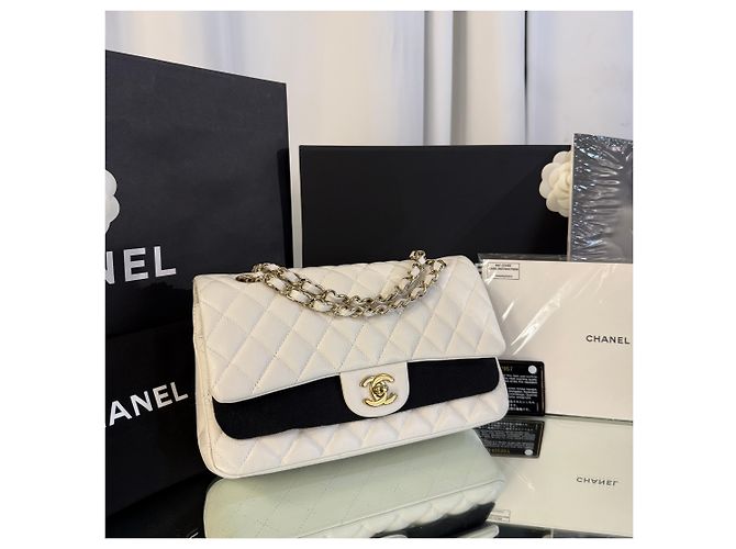 Chanel Classic Medium Flap Bag Weiß - Ansicht 3
