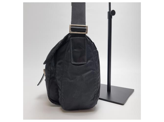 Prada Borsa a tracolla in nylon nero - vista 7